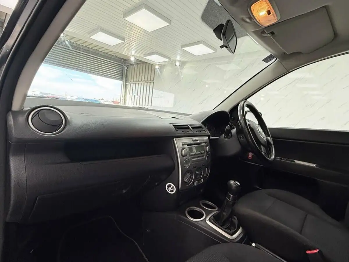2007-mazda-mazda2-14-antares-big-11