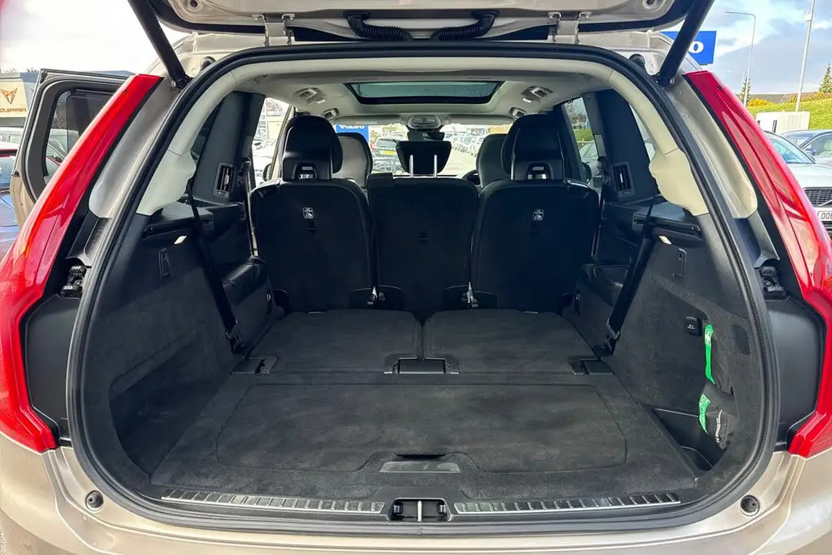 2024-volvo-xc90-20-b5-plus-big-7