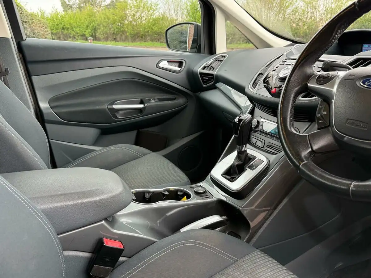 2012-ford-grand-c-max-20tdci-titanium-140ps-7seats-powershift-big-42