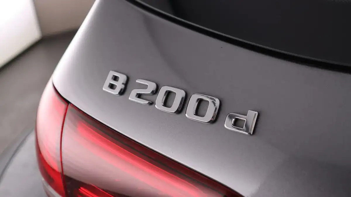 2019-mercedes-benz-b-class-20d-b200d-amg-line-premium-big-20