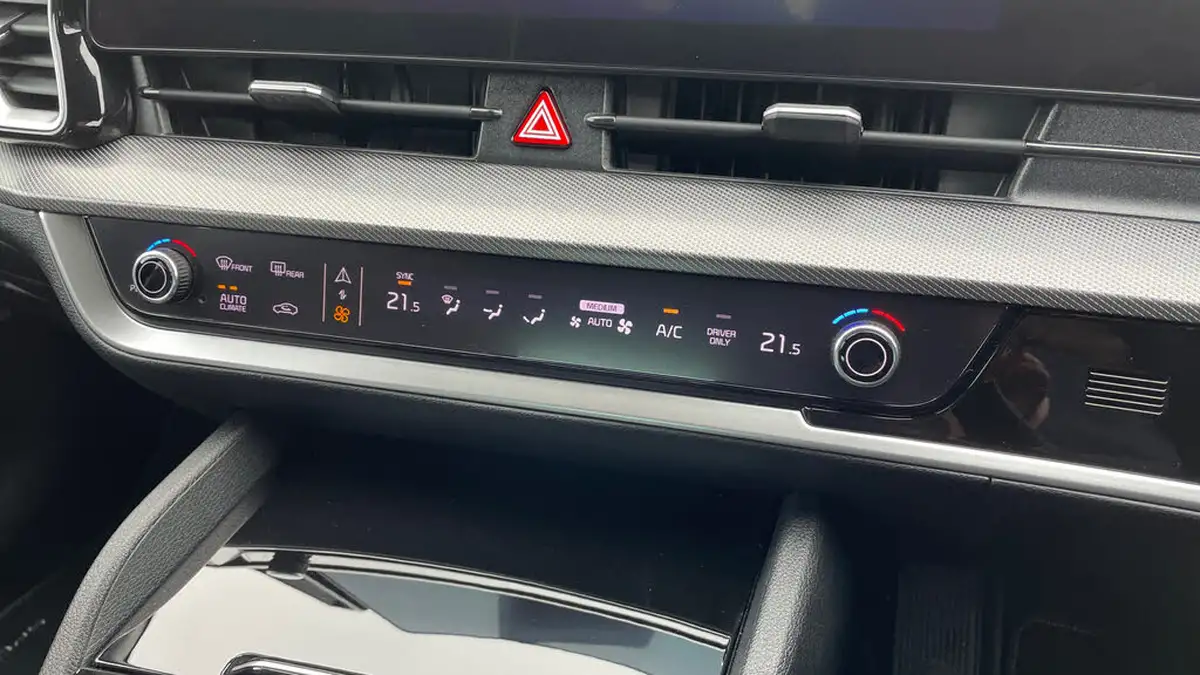 2022-kia-sportage-16-t-gdi-gt-line-s-261bhp-awd-phev-1598cc-auto-big-28