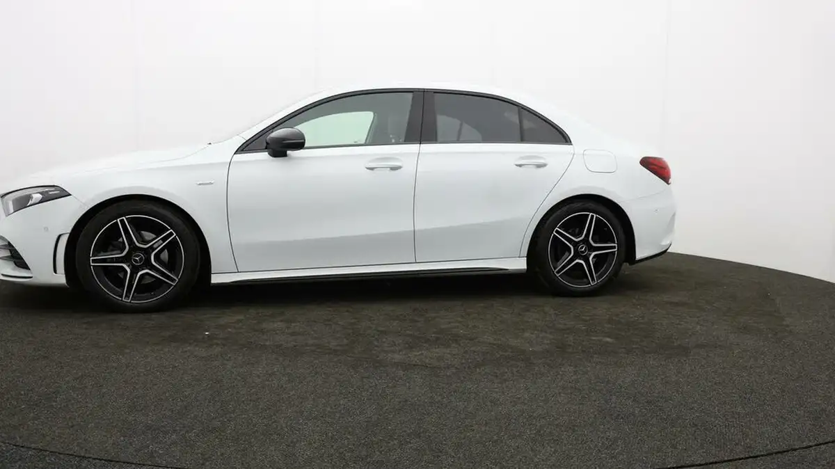 2022-mercedes-benz-a-class-13-a180-amg-line-executive-edition-saloon-4d-7g-dct-big-58