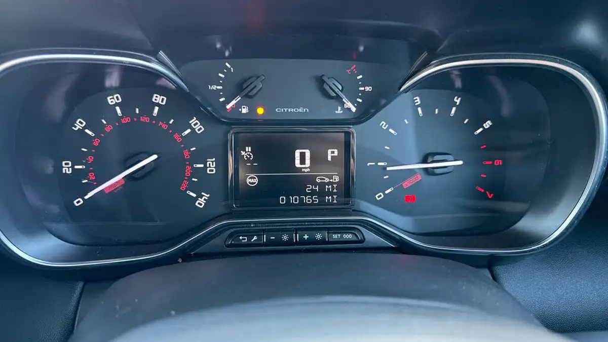 2020-citroen-c3-aircross-12-puretech-flair-130ps-ss-eat6-big-12