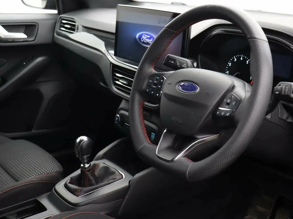 2023-ford-focus-big-11