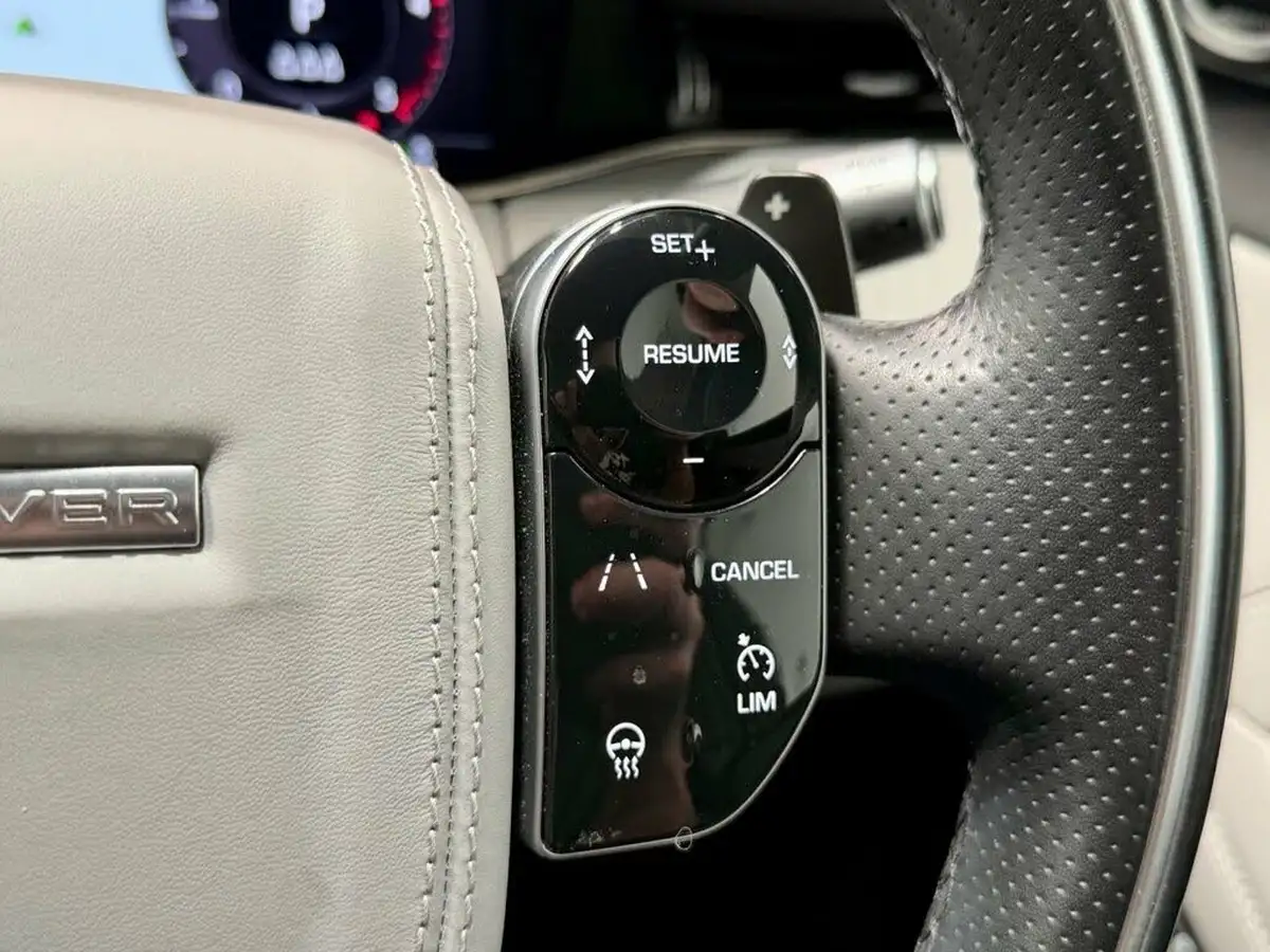 2019-land-rover-range-rover-evoque-20-d180-r-dynamic-hse-big-15