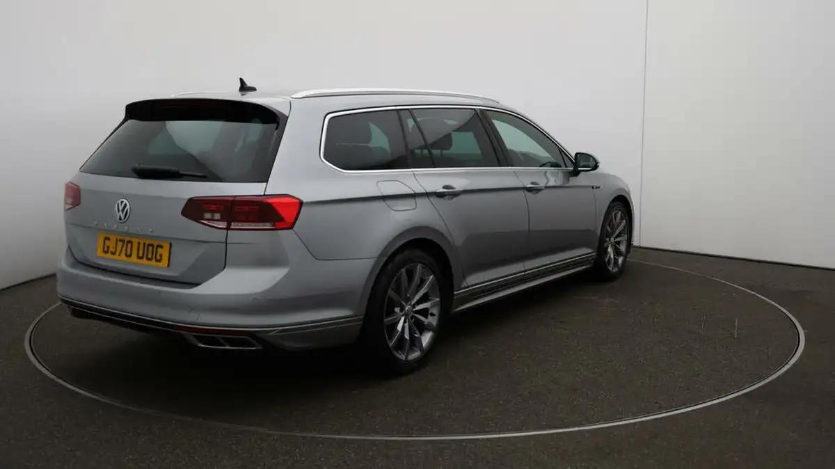 2020-volkswagen-passat-20tdi-r-line-150ps-evo-estate-5d-dsg-big-44