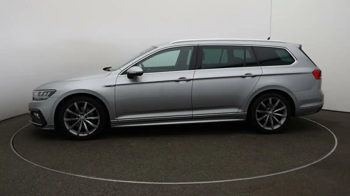 2020-volkswagen-passat-20tdi-r-line-150ps-evo-estate-5d-dsg-big-3
