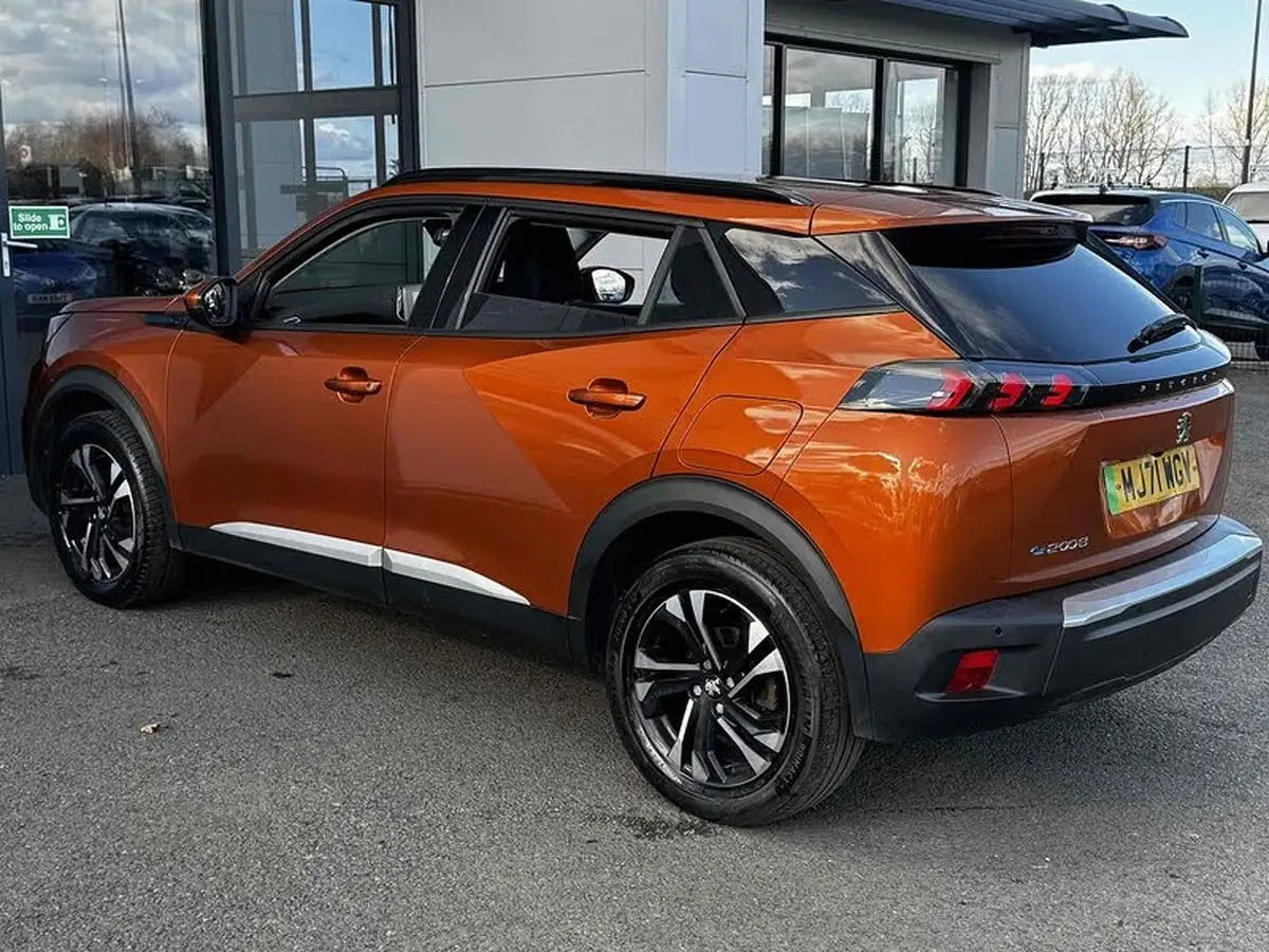 2021-peugeot-208-e-allure-premium-50kwh-big-13