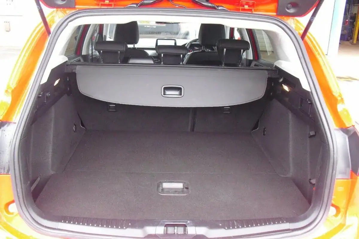 2020-ford-focus-10t-titanium-x-estate-auto-big-19