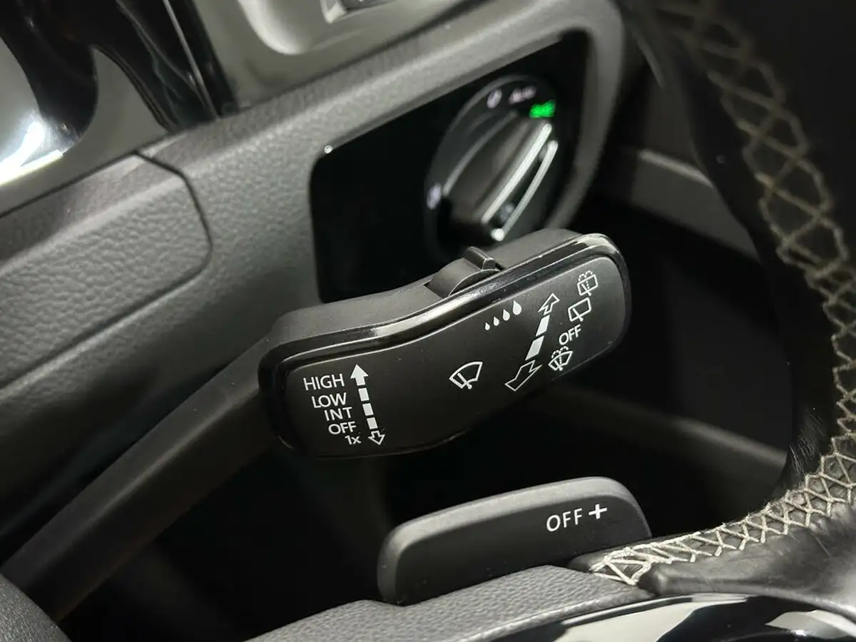 2016-volkswagen-golf-20-tsi-r-4x4-bmtss-estate-5d-dsg-big-14