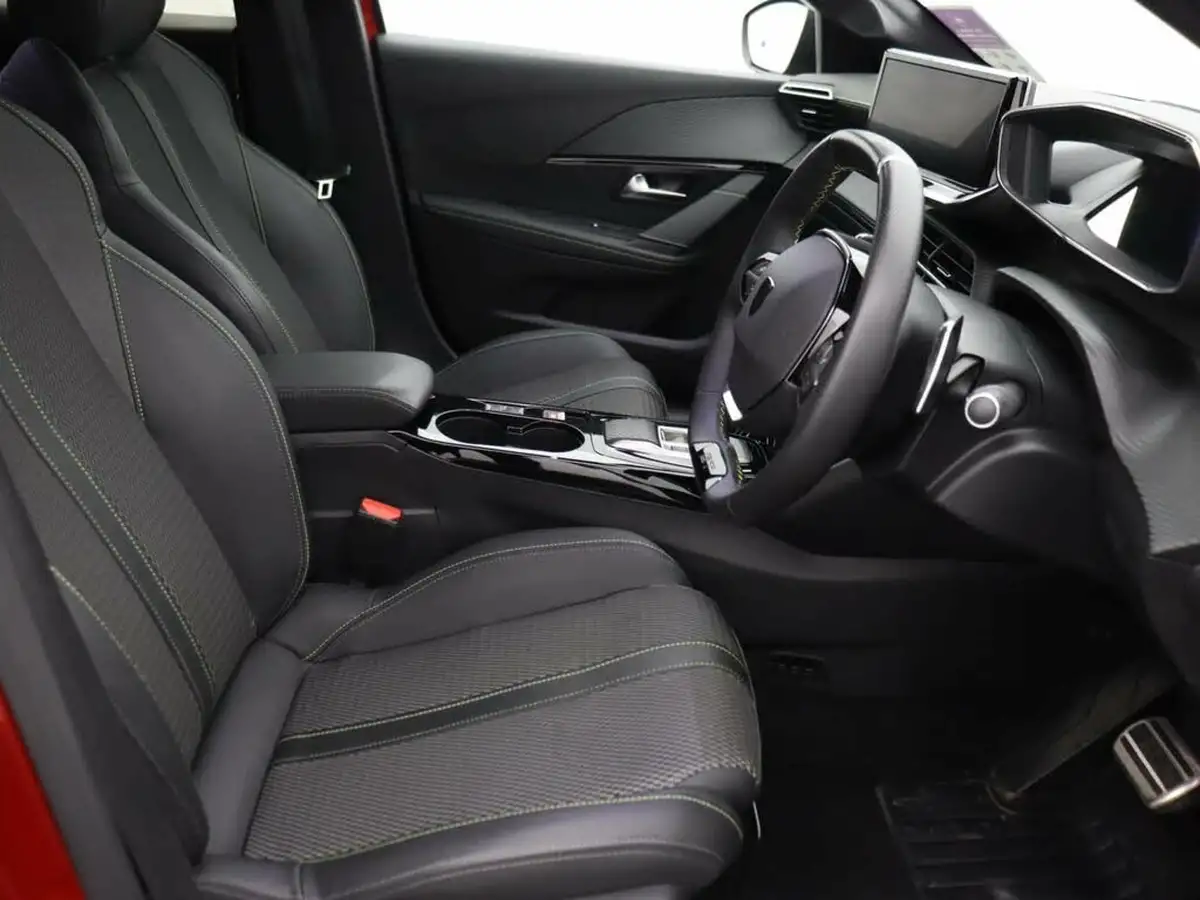 2024-peugeot-208-12-puretech-gt-136ps-hybrid-e-dsc6-big-12