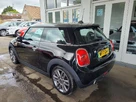 2017-mini-cooper-15-cooper-seven-chili-3d-small-2