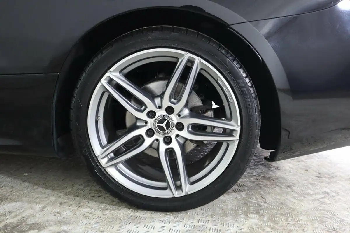 2018-mercedes-benz-e-class-20d-e220d-amg-line-ss-coupe-2d-big-28