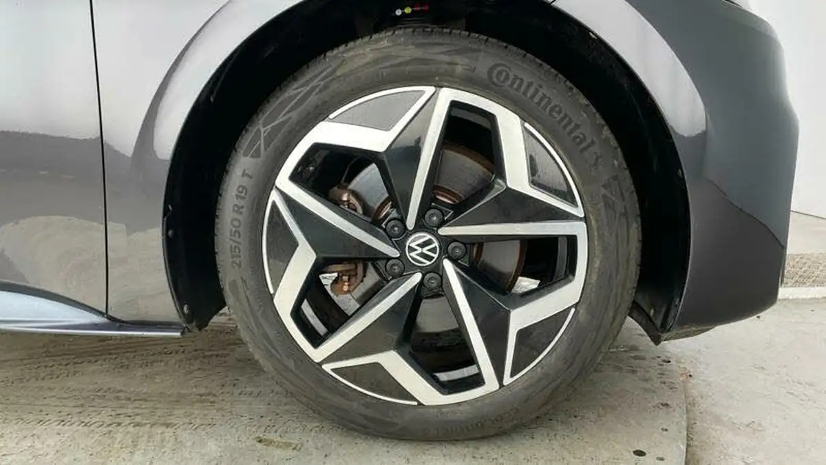 2020-volkswagen-id3-e-first-edition-big-4