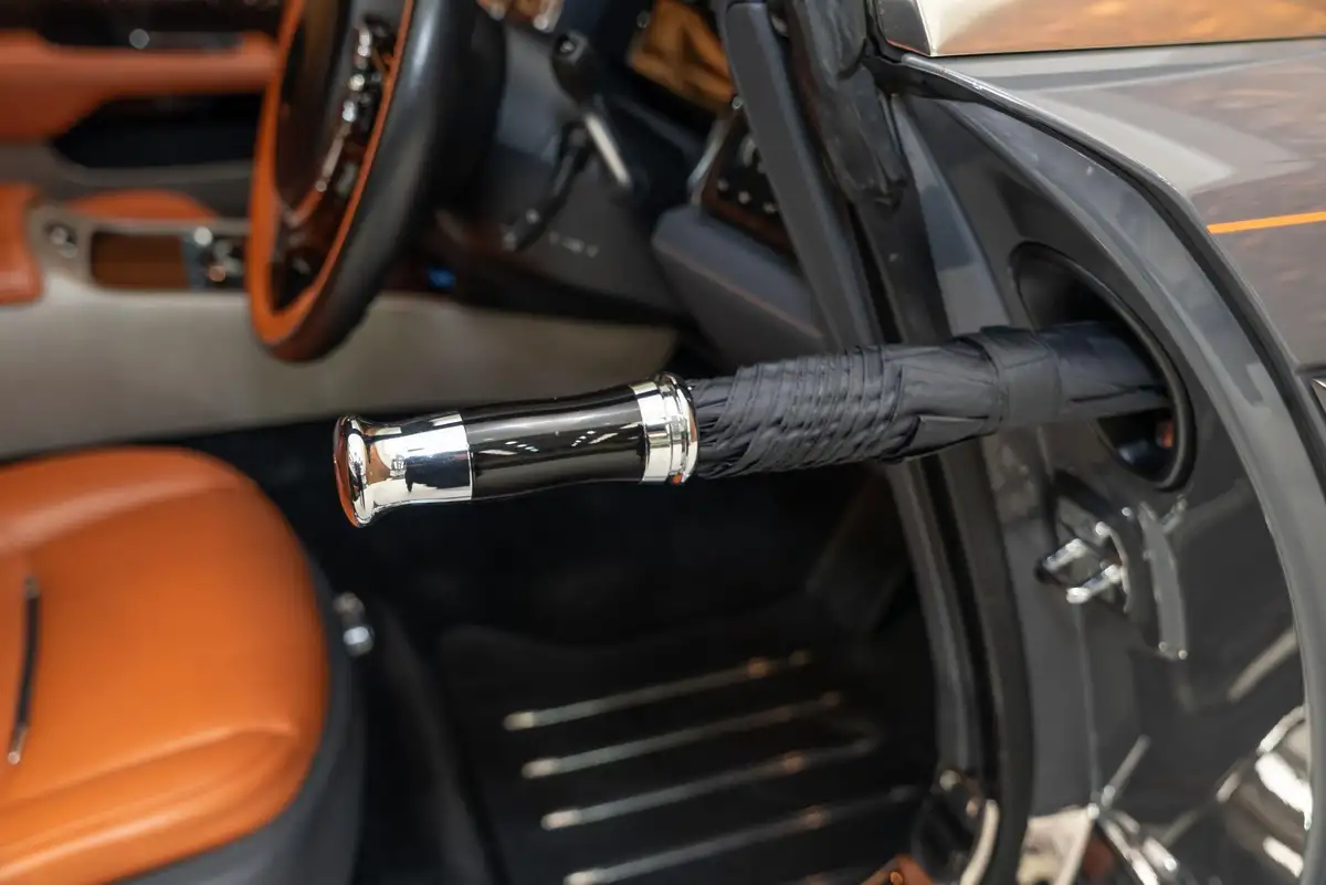 2019-rolls-royce-wraith-66-591bhp-big-10