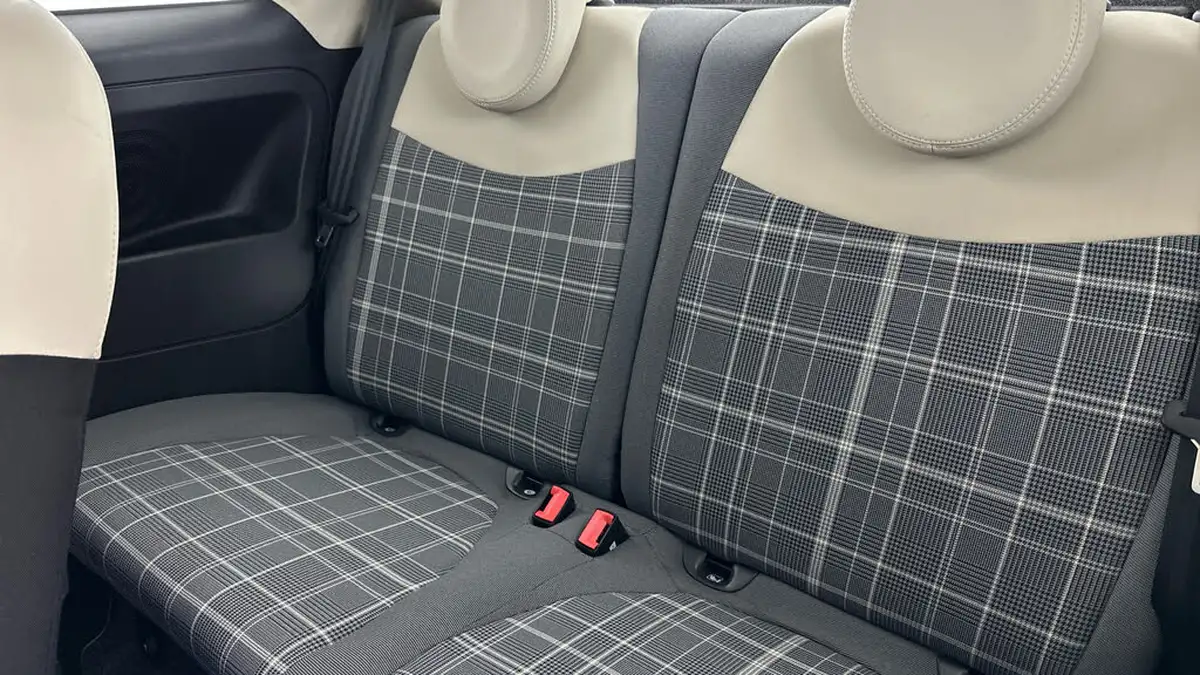 2018-fiat-500-12-lounge-big-13