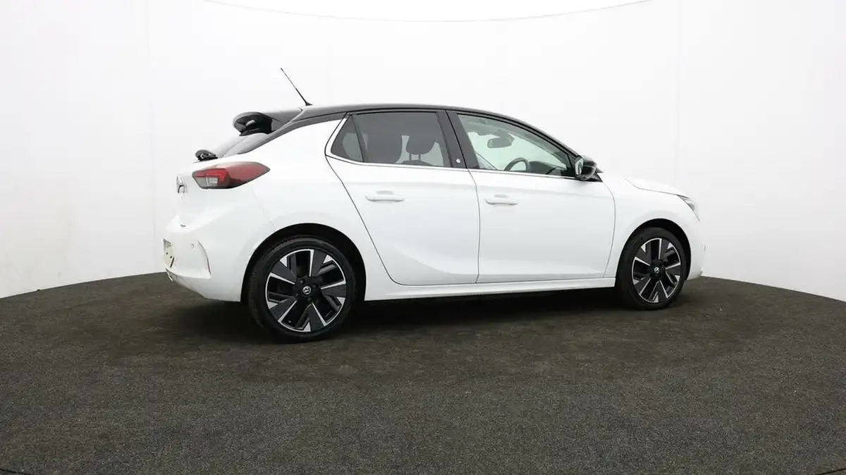 2021-vauxhall-corsa-e-elite-premium-big-27