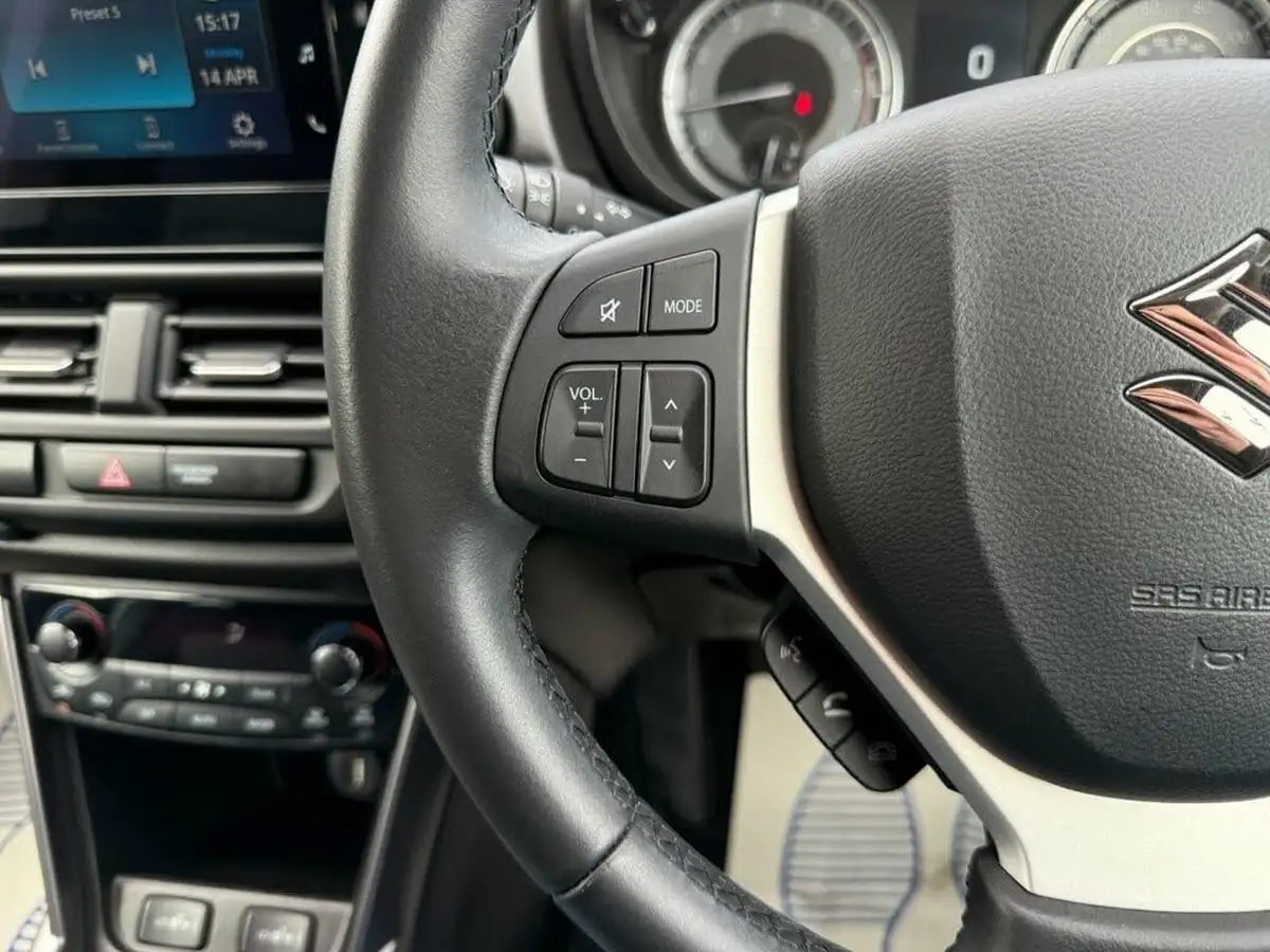 2022-suzuki-s-cross-14-boosterjet-motion-big-23
