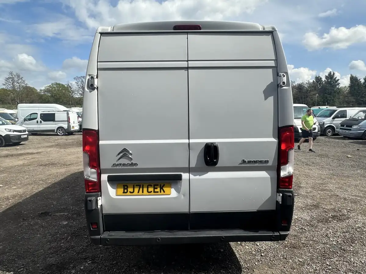 2021-citroen-relay-22bluehdi-35-l4h2-heavy-enterprise-140eu6dt-big-9