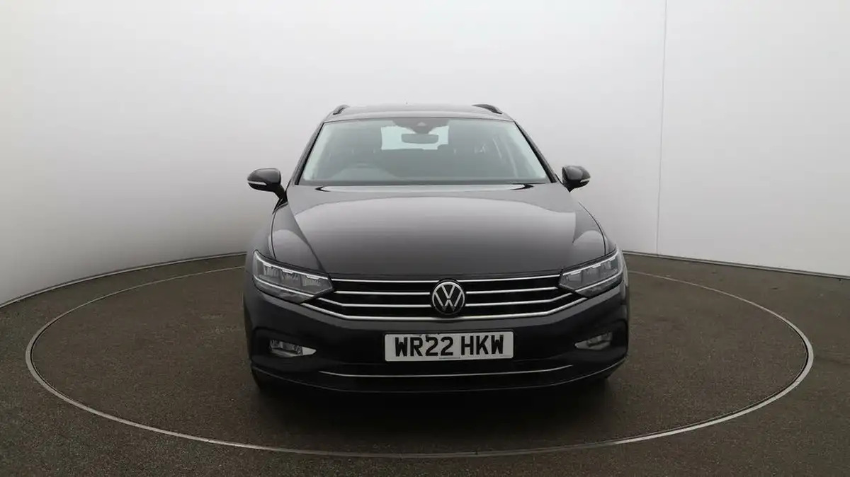 2022-volkswagen-passat-20tdi-se-nav-150ps-estate-5d-dsg-big-2