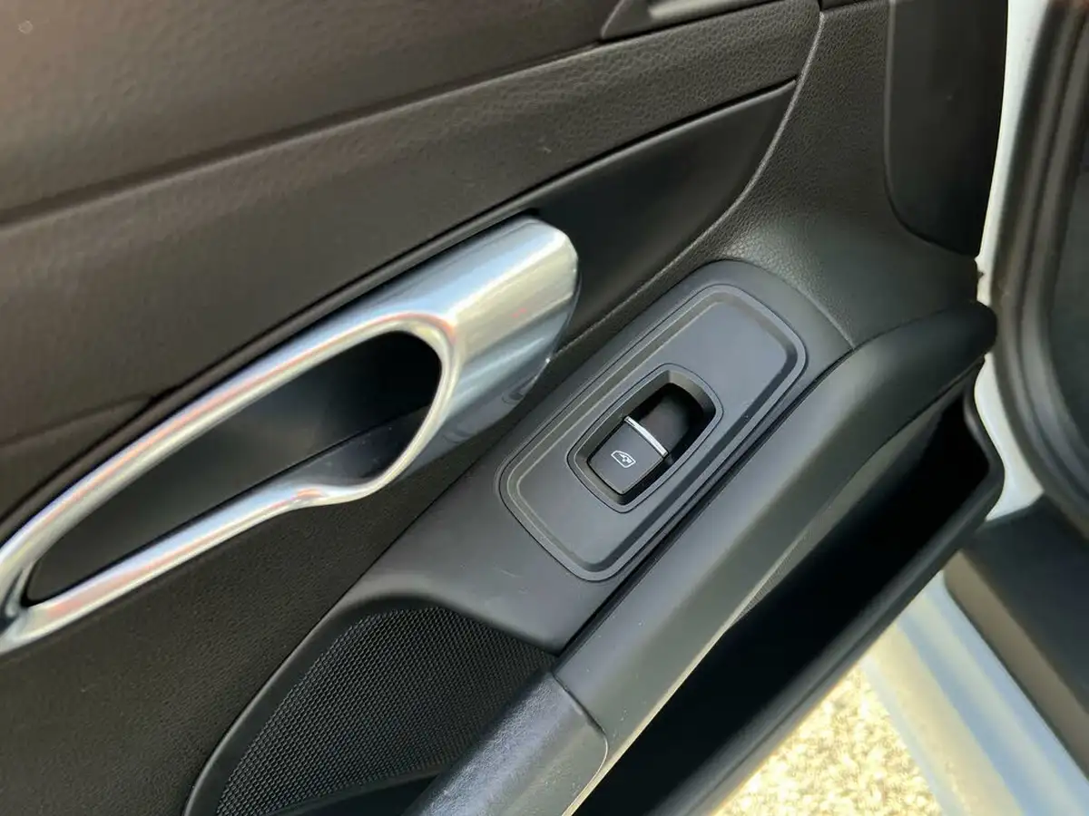 2022-porsche-boxster-718-20-boxster-pdk-big-48