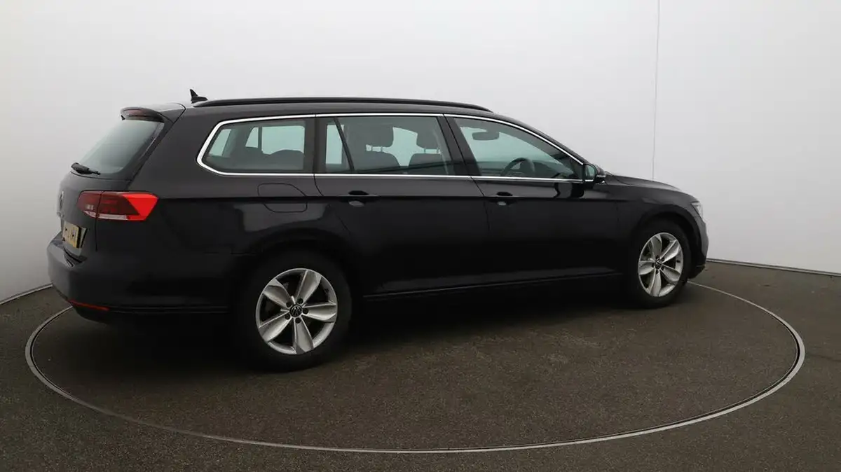 2022-volkswagen-passat-20tdi-se-nav-150ps-estate-5d-dsg-big-43