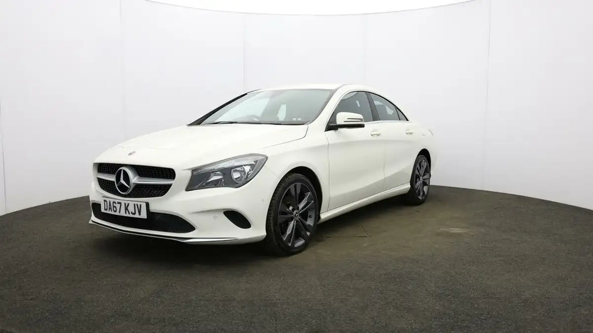 2017-mercedes-benz-cla-16-cla-180-sport-coupe-4d-big-2