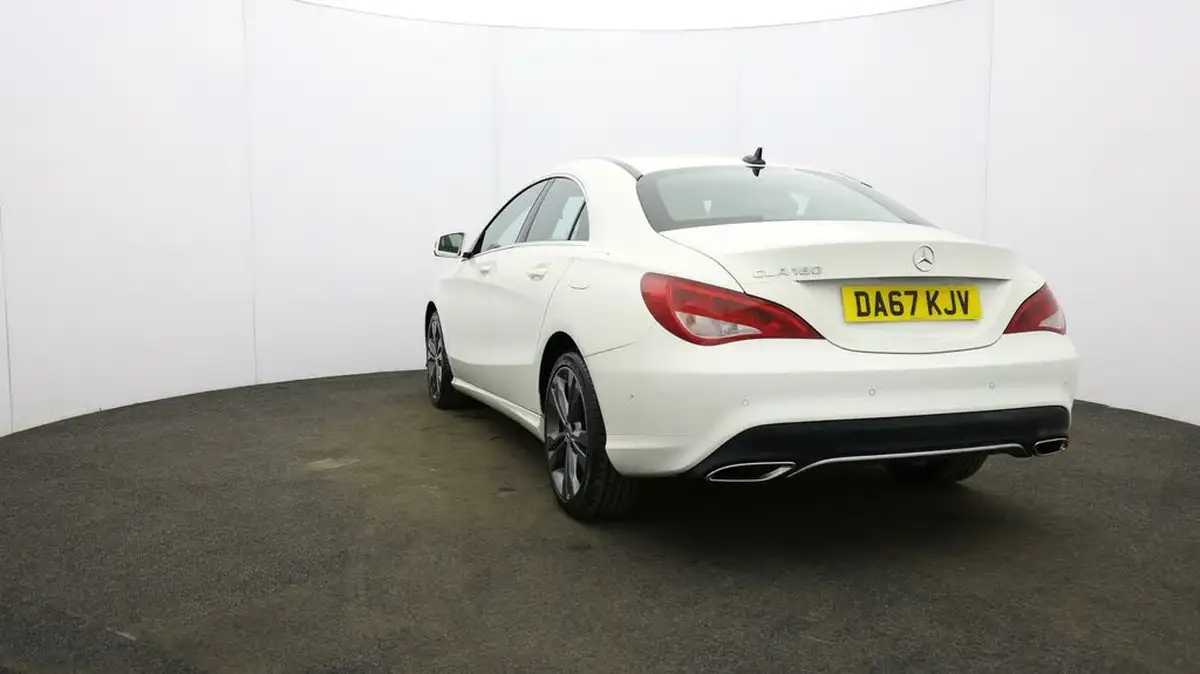 2017-mercedes-benz-cla-16-cla-180-sport-coupe-4d-big-23