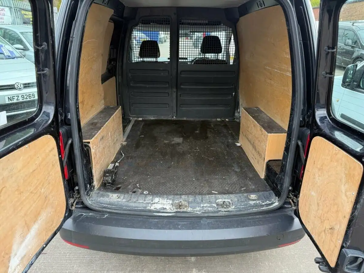 2017-volkswagen-caddy-20tdi-c20-startline-bmt-75pseu6-panel-big-18