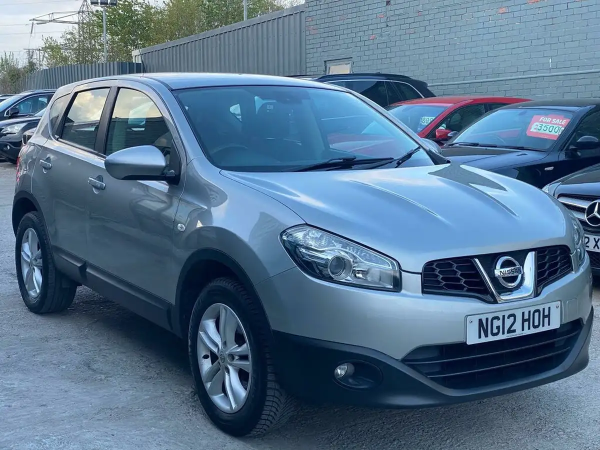 2012-nissan-qashqai-16-acenta-big-1