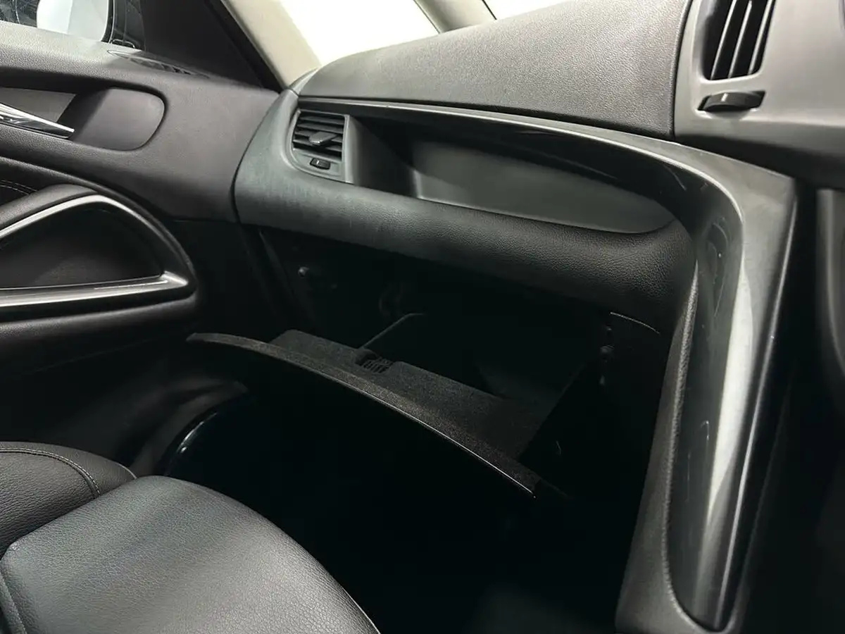 2017-vauxhall-zafira-tourer-14i-16v-turbo-elite-nav-big-23