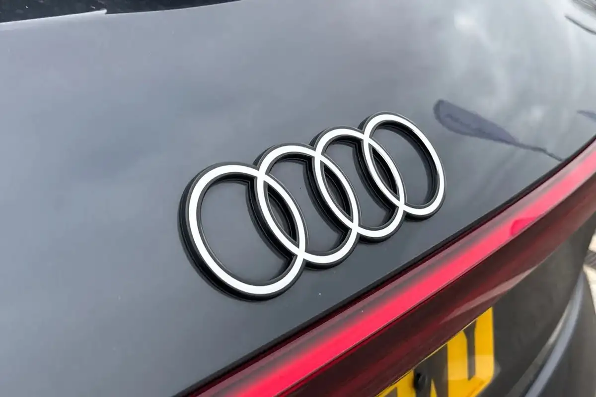 2023-audi-q8-e-tron-55e-sport-suv-big-26