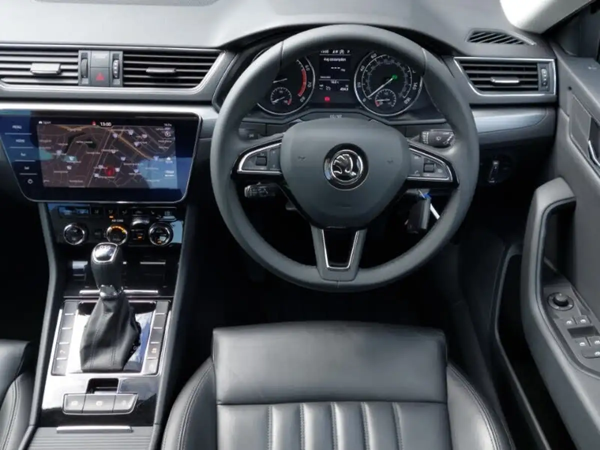 2017-skoda-superb-14-tsi-act-se-l-executive-hatchback-dsg-big-6