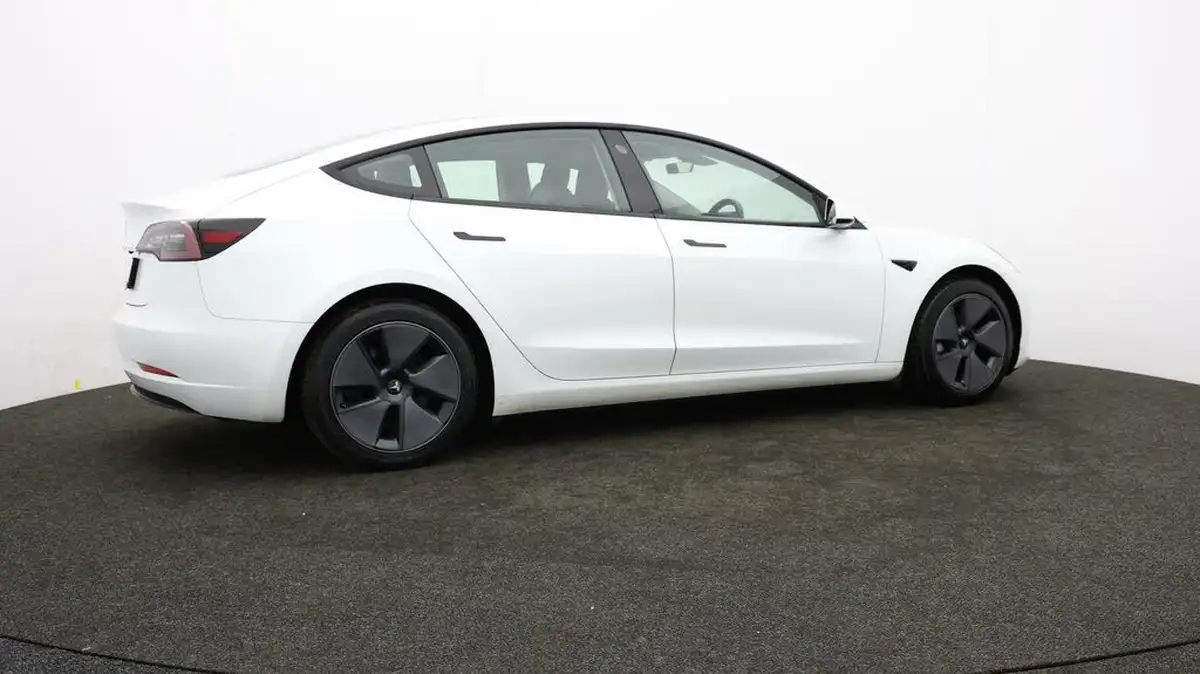 2021-tesla-model-3-e-standard-plus-big-29