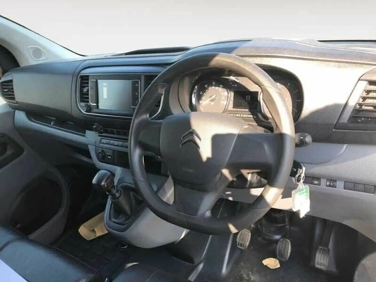 2020-citroen-dispatch-15bluehdi-enterprise-xl-1000-100pseu6dt-e-big-4