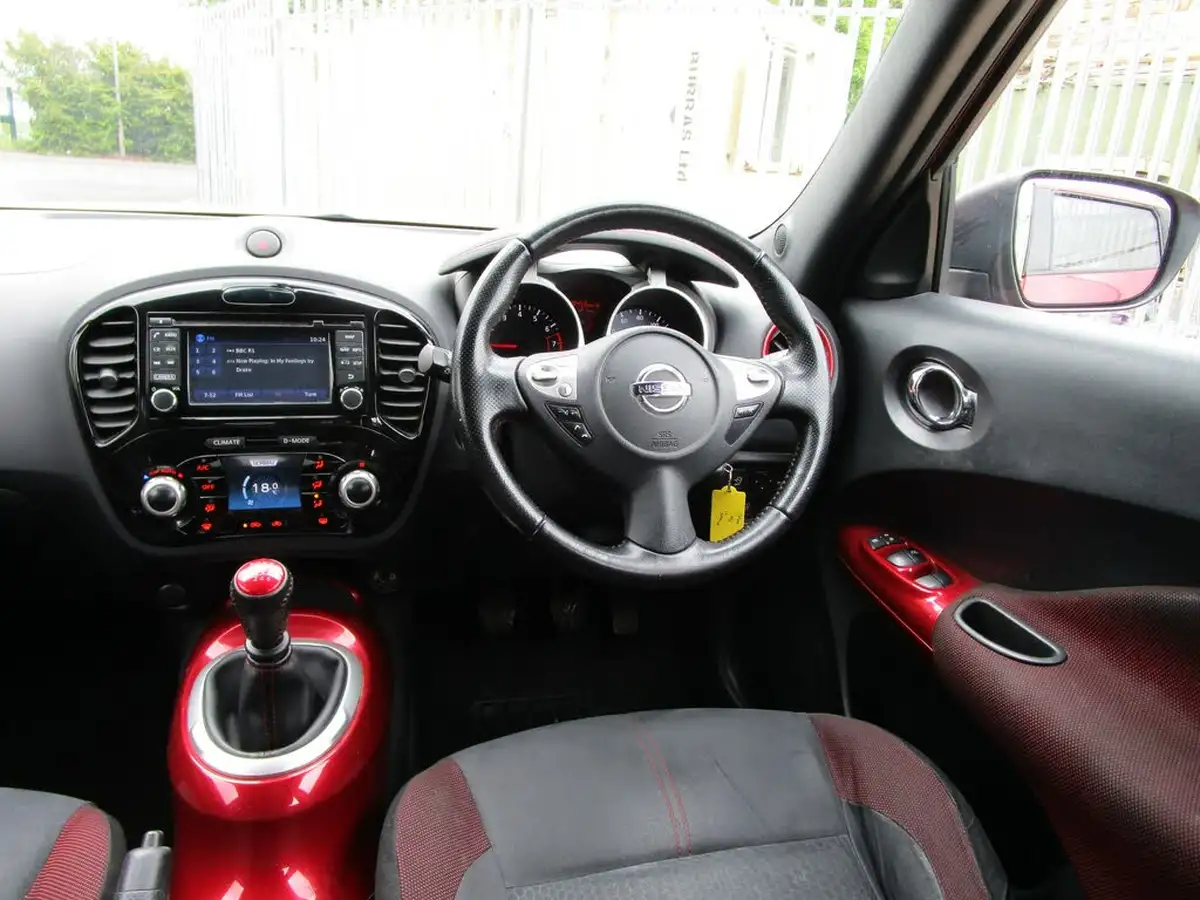 2015-nissan-juke-12-acenta-premium-big-13
