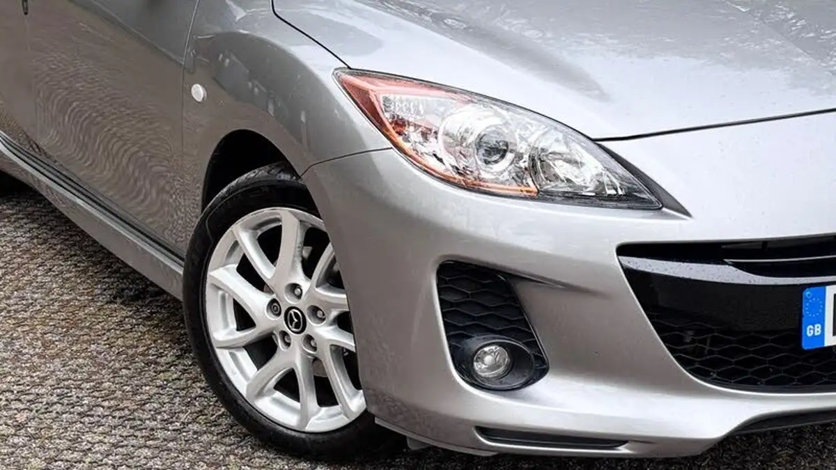 2013-mazda-mazda3-16-tamura-auto-big-29