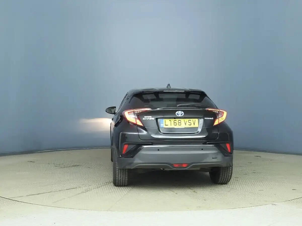 2018-toyota-c-hr-18-vvt-i-excel-big-3
