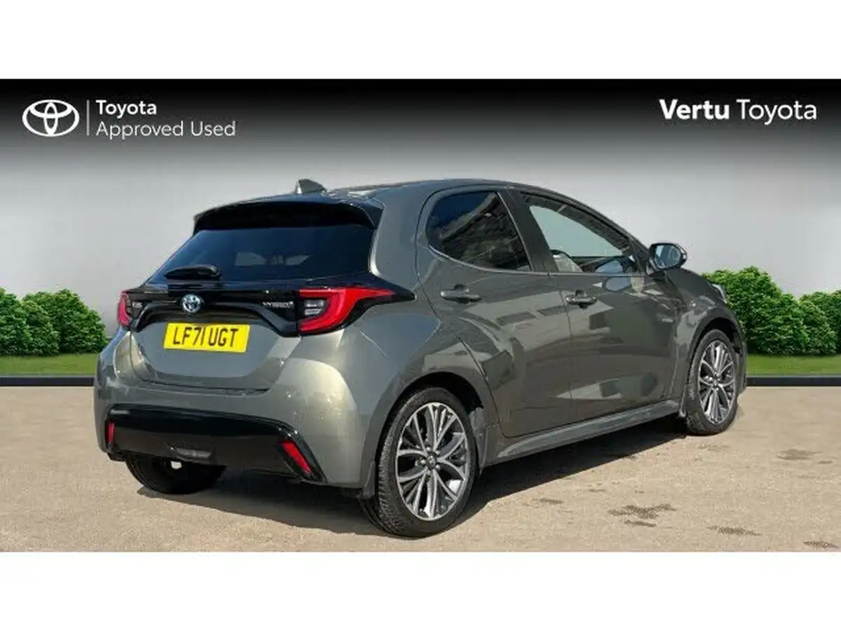 2021-toyota-yaris-15-vvt-i-excel-big-1