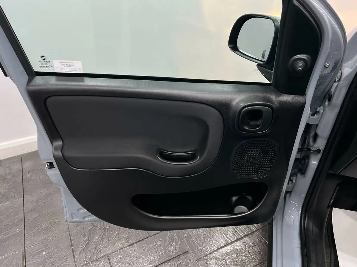 2023-fiat-panda-10-city-life-big-42