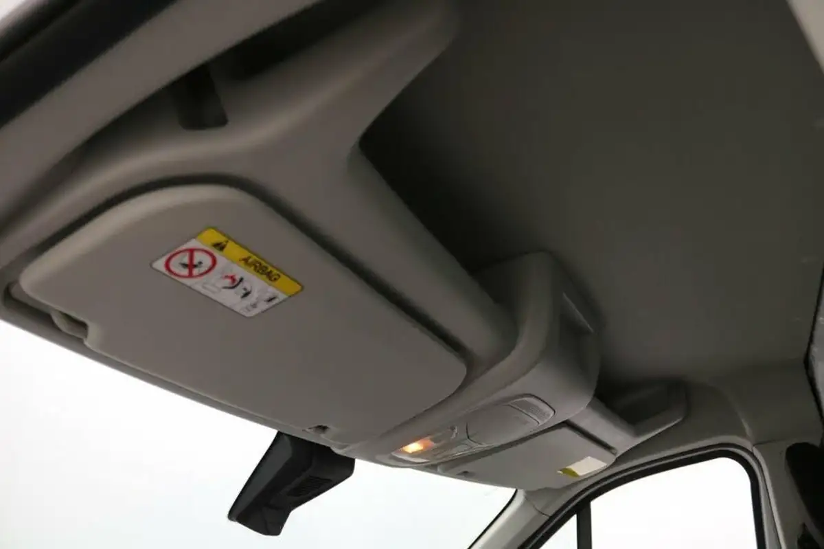 2021-maxus-deliver-9-big-26