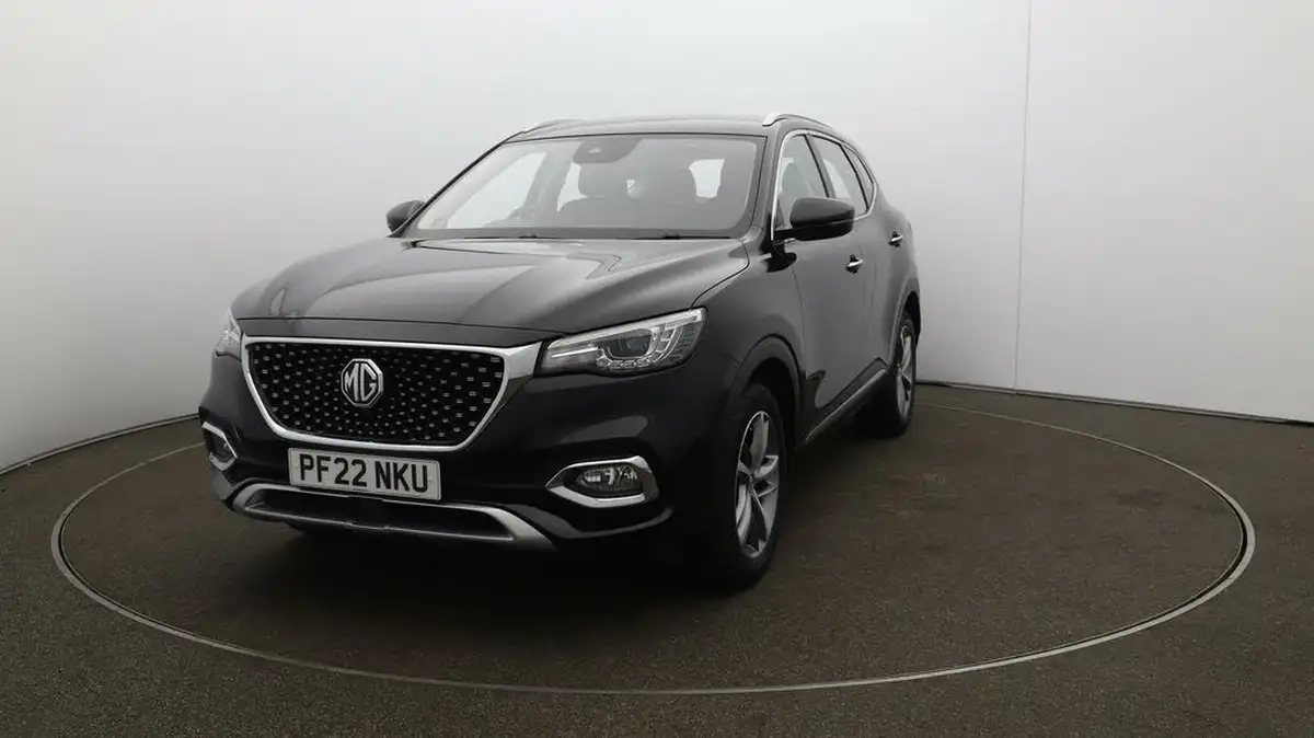 2022-mg-hs-15t-gdi-excite-162ps-big-30