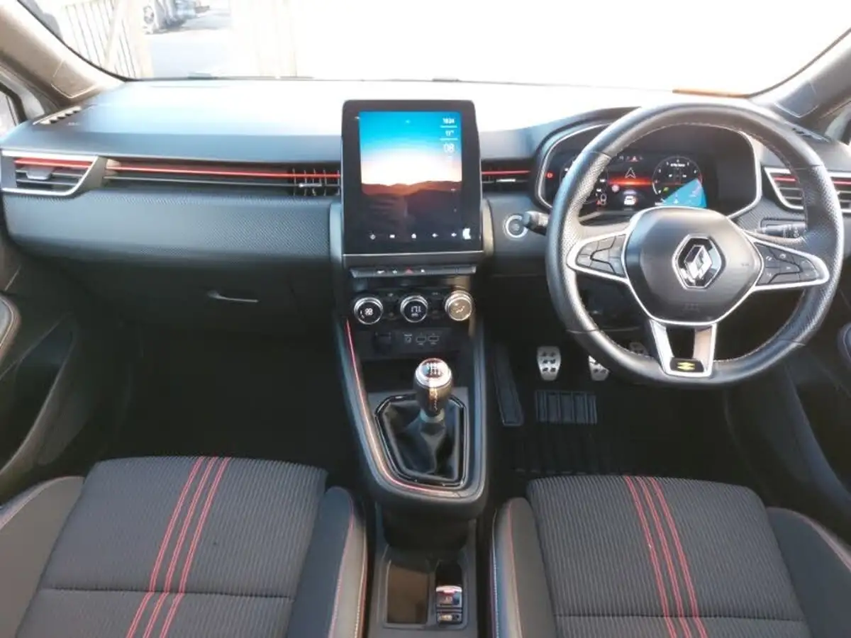 2022-renault-clio-10-tce-rs-line-big-2