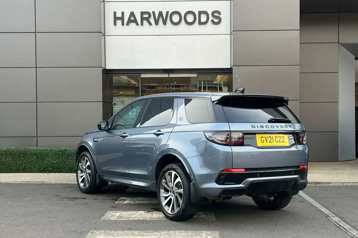 2021-land-rover-discovery-sport-20-d200-r-dynamic-hse-big-10
