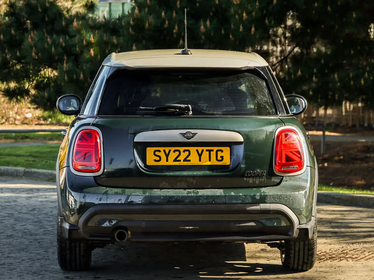 2022-mini-cooper-15-cooper-resolute-edition-premium-hatchback-5d-auto-big-14