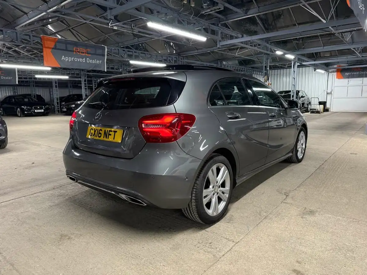 2016-mercedes-benz-a-class-21d-a200d-sport-premium-plusss-7g-dct-big-5