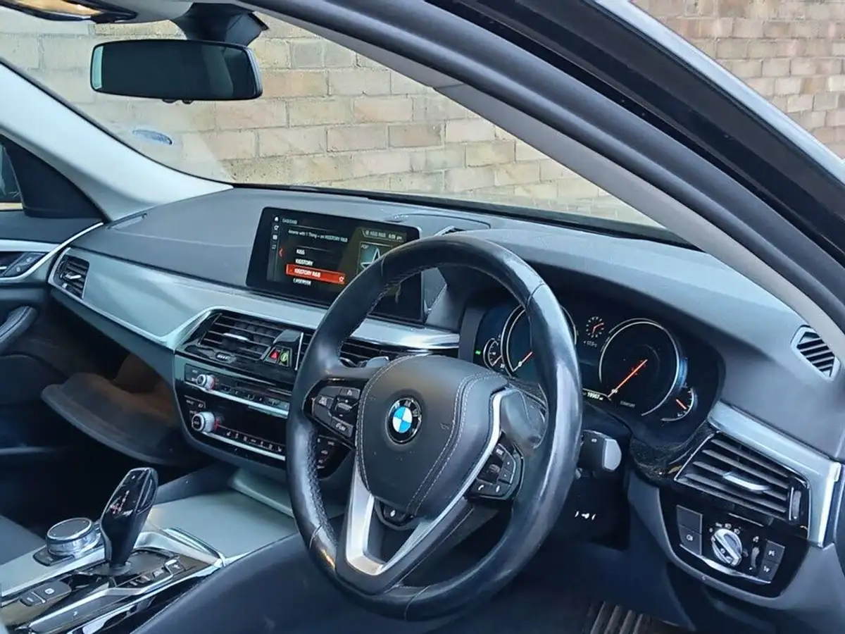 2018-bmw-5-series-20td-520d-se-190bhp-ss-saloon-4d-big-3