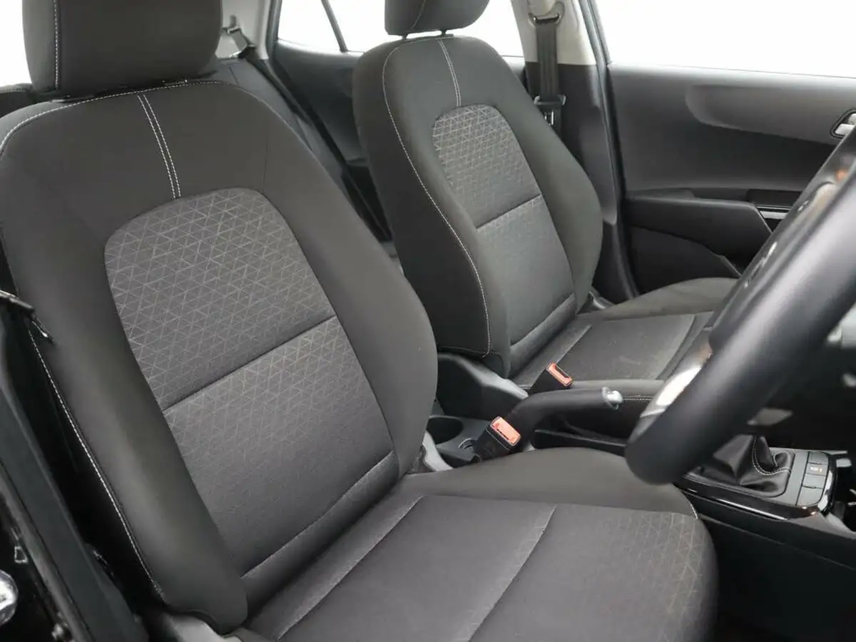 2021-kia-picanto-10-2-big-7