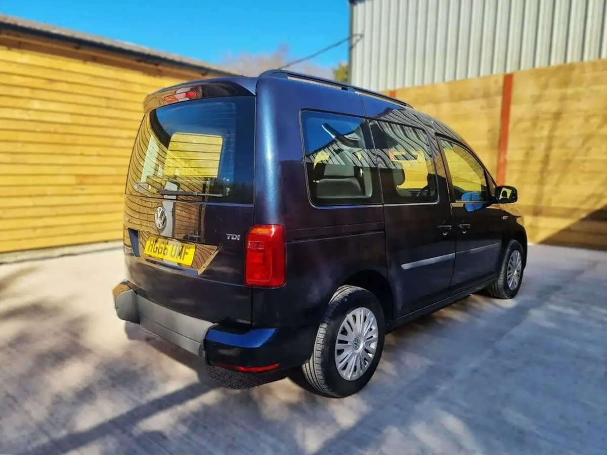 2017-volkswagen-caddy-maxi-life-20tdi-c20-102ps-dsg-big-11
