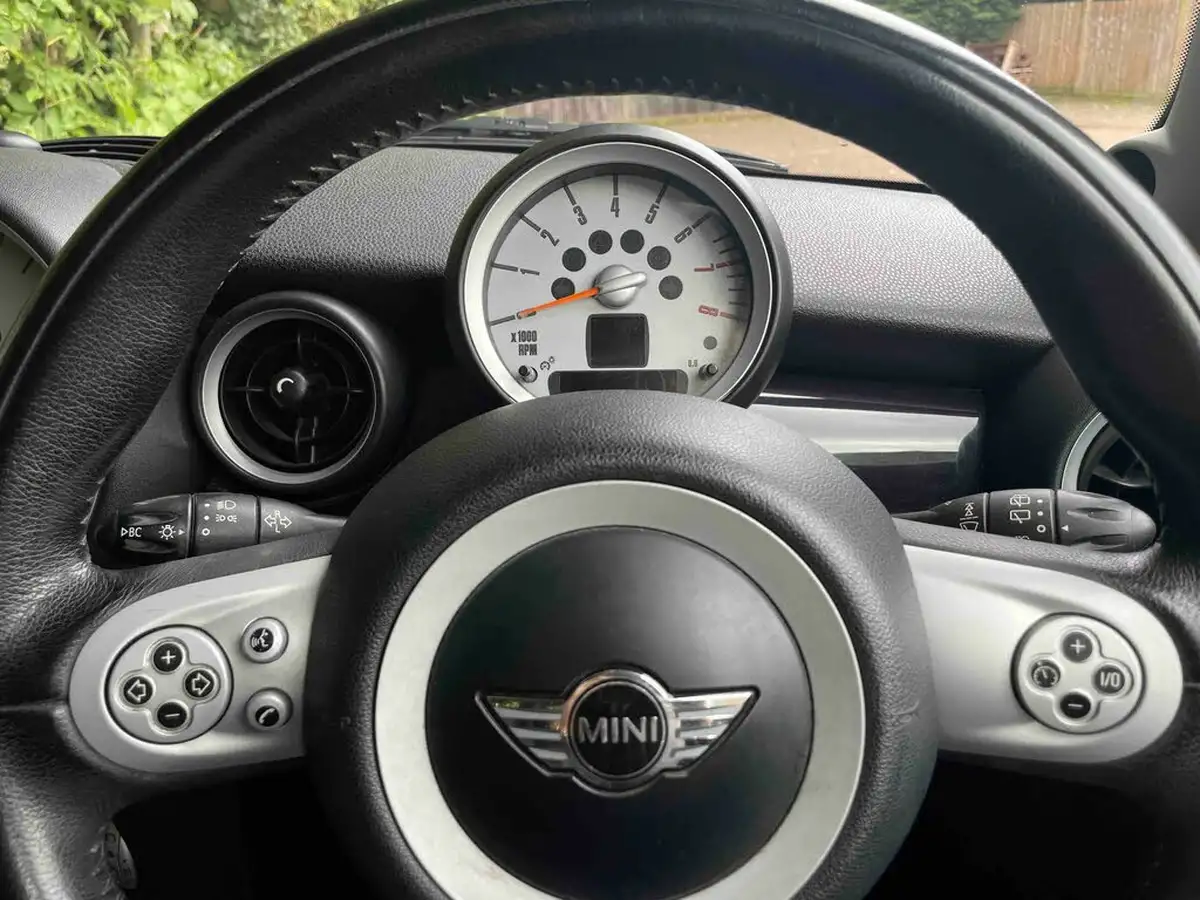 2007-mini-cooper-16-cooper-s-175bhp-hatchback-3d-big-5
